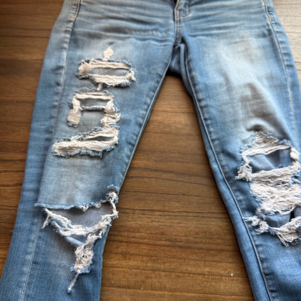 Distressed Blue - Picture 2 of 6